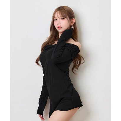 ティカ Tika オフショルダー ギャザー 長袖 トップス 可愛い 韓国 シンプル ショート丈 パンツ セットアップ （ブラック）｜詳細画像