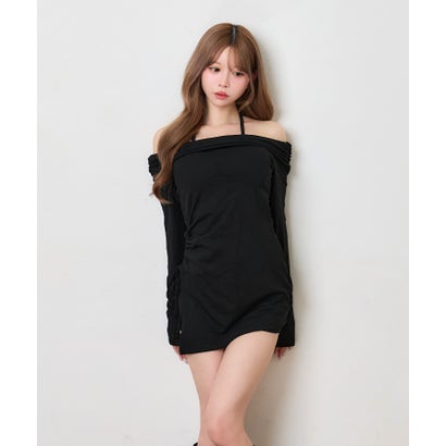 ティカ Tika オフショルダー ギャザー 長袖 トップス 可愛い 韓国 シンプル ショート丈 パンツ セットアップ （ブラック）｜詳細画像
