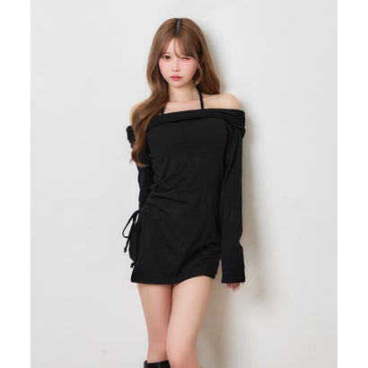 ティカ Tika オフショルダー ギャザー 長袖 トップス 可愛い 韓国 シンプル ショート丈 パンツ セットアップ （ブラック）｜詳細画像