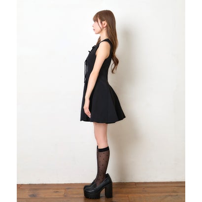 ティカ Tika フロントリボン ノースリーブ 可愛い ラウンドネック レースアップ ガーリー シンプル Aラインフレアミニワンピース （ブラック）｜詳細画像