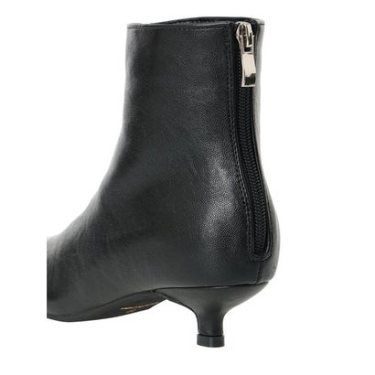 ポインテッドショートローヒールブーツ （ブラック）｜詳細画像