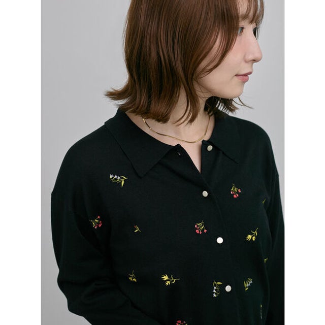 ポロカラー刺繍ロングスリーブニット （ブラック）