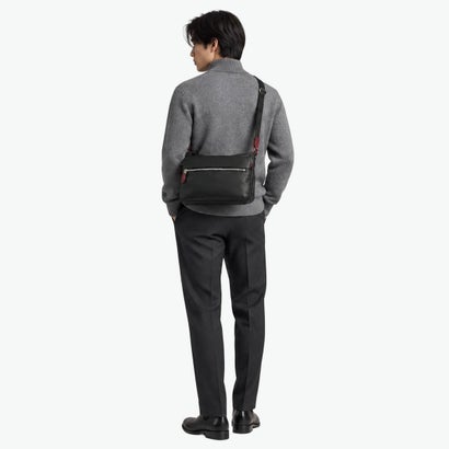 ショルダーバッグ メンズ レディース ブランド 本革 イタリアンレザー ショルダー 肩かけ 斜めがけ 軽い 高級感 大人 お洒落 ロゴ ソバージュ レザーショルダーバッグ B5 717113 （クロ）｜詳細画像