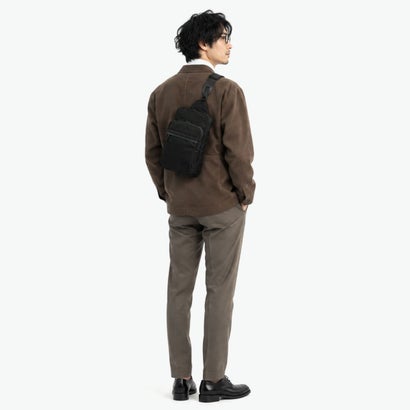 ボディバッグ メンズ レディース ブランド バッグ 縦型 スリングバッグ おしゃれ 軽量 ワンショルダー かっこいい 撥水 ショルダー B5 トゥルー ワンショルダーバッグ 739911 （クロ）｜詳細画像