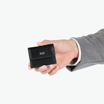 小銭入れ メンズ レディース ブランド コインケース フラップ 牛革 イタリアンエンボスレザー 上品 高級感 ミニ 小さめ 軽い 薄い コンパクト ロゴ マックス 728617 （グリーン）｜詳細画像