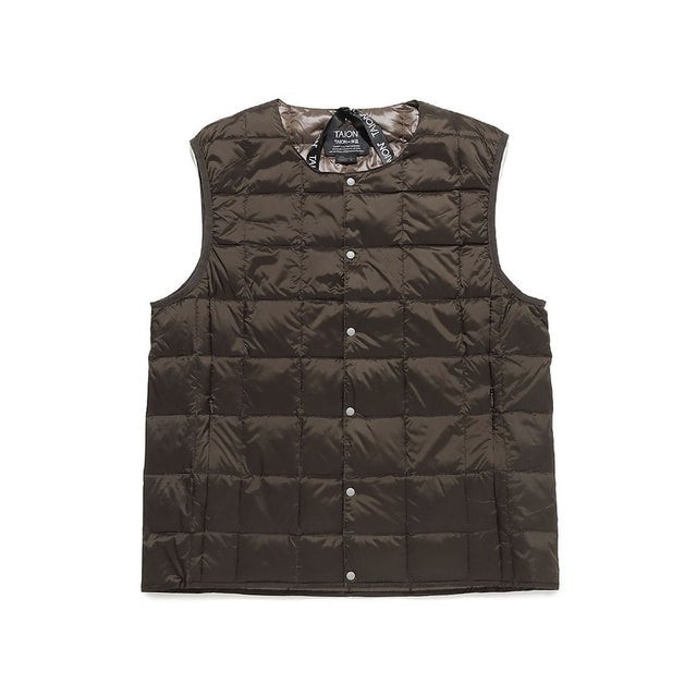 /CREW NECK BUTTON DOWN VEST （D.CHOCO）