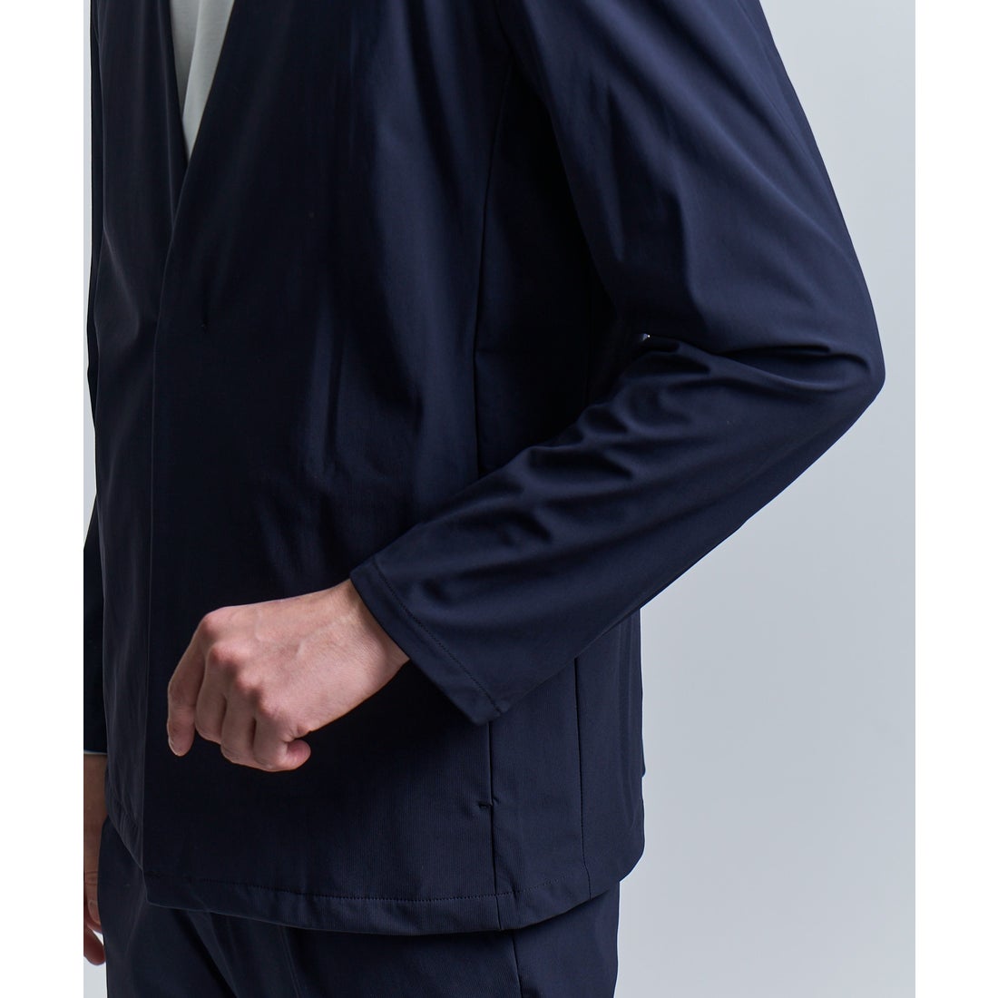テットオム TETE HOMME ストレッチナイロンノーカラージャケット