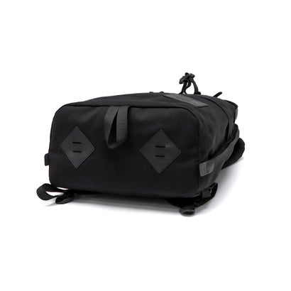 日本正規品 リュック メンズ レディース 通学 通勤 バッグ 軽量 軽い バックパック 20L デイパック A4 ノートPC Trad Collection Backpack NM62672 （スモークドパール）｜詳細画像