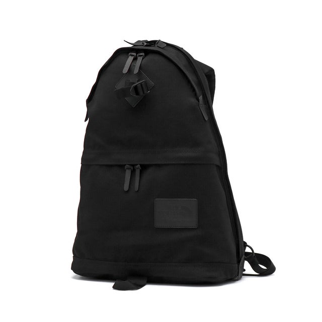 日本正規品 リュック メンズ レディース 通学 通勤 バッグ 軽量 軽い バックパック 20L デイパック A4 ノートPC Trad Collection Backpack NM62672 （ブラック）