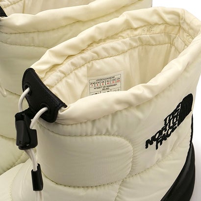 Nuptse Bootie Logo Short WP ARCTIC GRIP ガーデニアホワイト/TNFブラック [NF52677-GK] （ガーデニアホワイト/TNFブラック）｜詳細画像