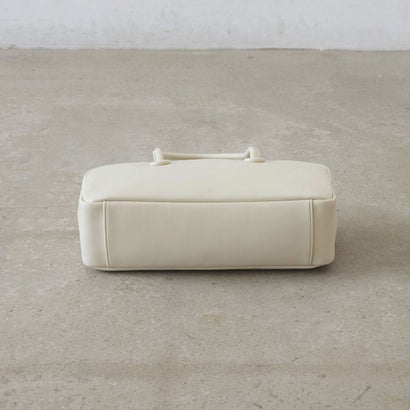 フェイクレザー ワイド ボストン バッグ （オフ）｜詳細画像