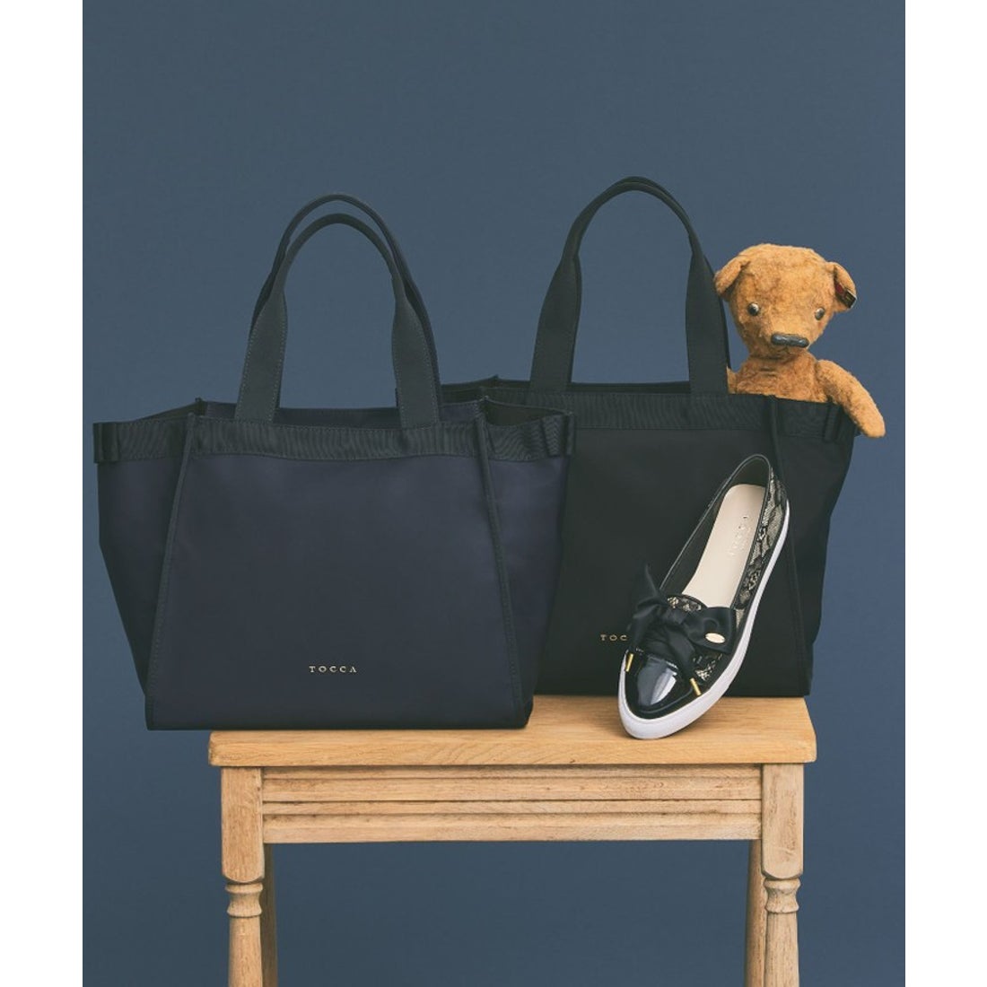 トッカ TOCCA 【A4サイズ対応・撥水】SIDE RIBBON BUCKET TOTE トート