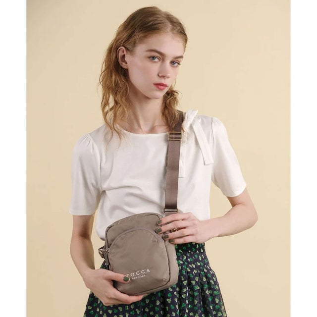 【WEB＆一部店舗限定】【撥水・リサイクル素材】COLLINA NYLON POCHETTE ポシェット （ベージュ系）