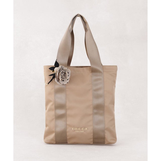 【アップサイクルコサージュ付き・美香＆Lov?coコラボ・数量限定・A4サイズ対応】FLOWER IN HEART BAG バッグ （ベージュ×ローズ）