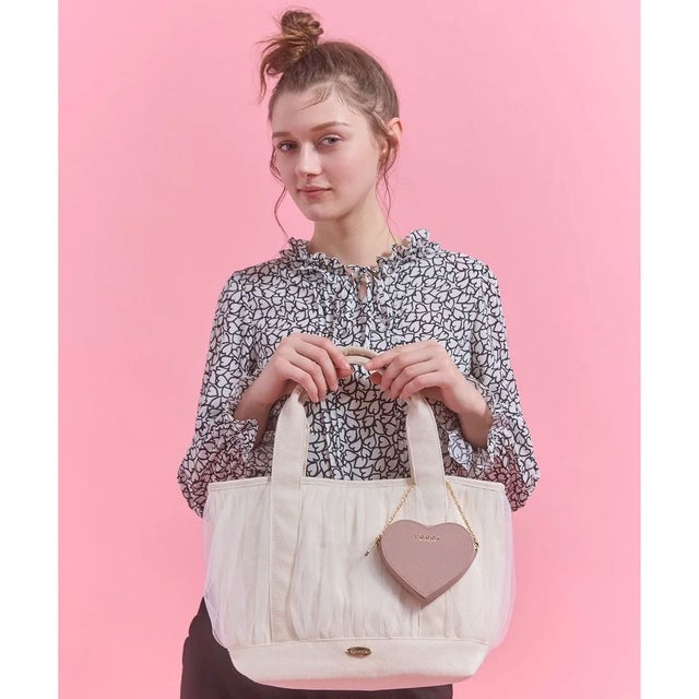 GATHER TULLE TOTE キャンバストート （アイボリー系）