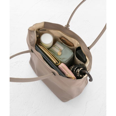 TOCCA 【新色登場・一部WEB限定カラー】LAUREL NYLONBAG ナイロンバッグ （[新色]ブラウン系）｜詳細画像