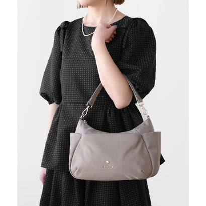 TOCCA 【新色登場・大人百花掲載】PIECE OF CRESCENT NYLONBAG バッグ （[新色]ブラウン系）｜詳細画像