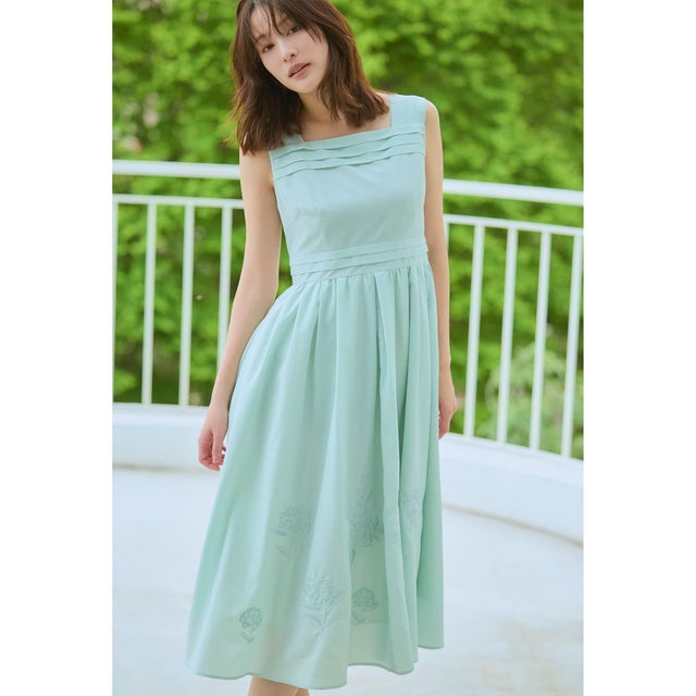 【星風まどかさん着用】HYDRANGEA GARDEN ドレス （ライトグリーン系7）