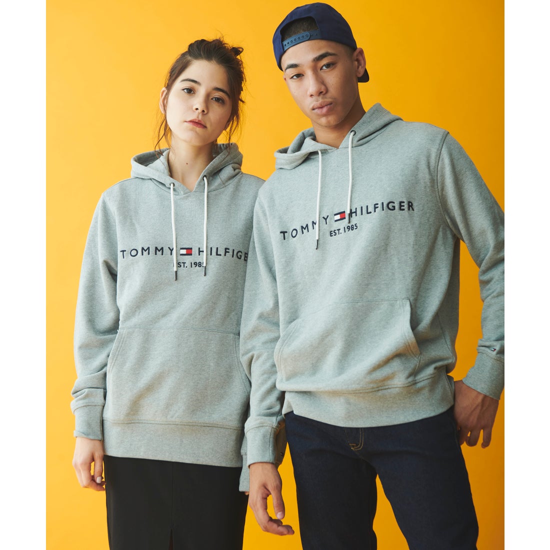 トミー ヒルフィガー TOMMY HILFIGER ロゴフリースフーディ （グレー 