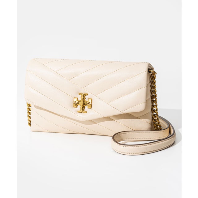 90343 ショルダーバッグ Kira Chevron Chain Wallet レディース バッグ チェーンストラップ 小銭入れ （ニュークリーム）