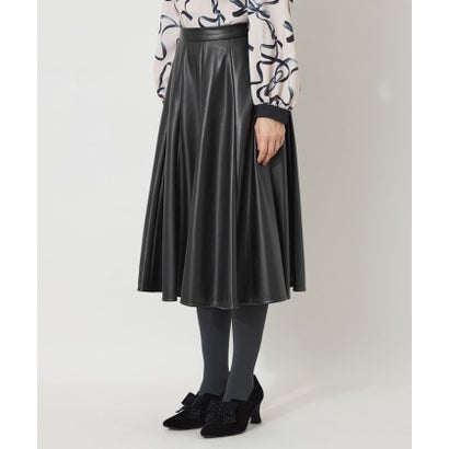 トゥー ビー シック TO BE CHIC フェイクレザー フレアスカート （ブラック）｜詳細画像