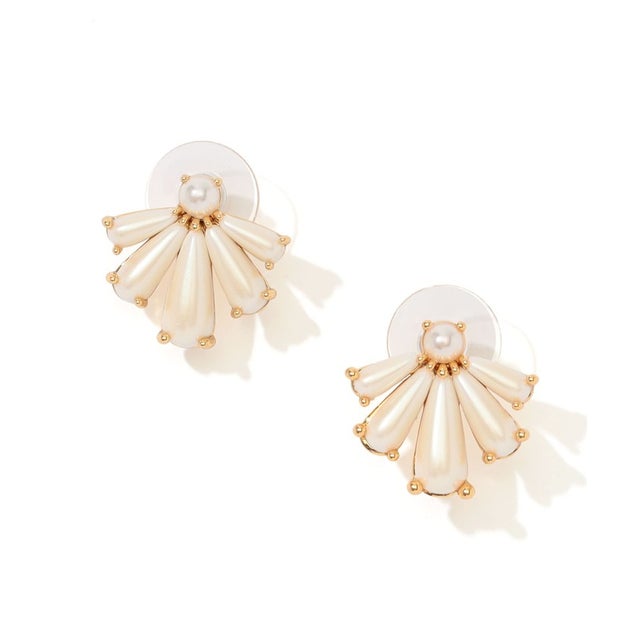 LELE SADOUGHI SCALLOPED PEARL STUD ピアス （11 ホワイト）