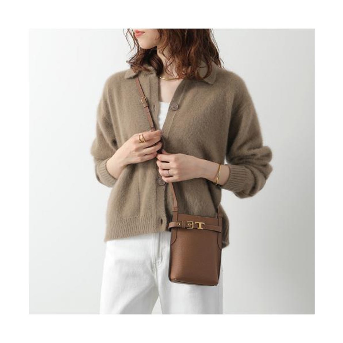 トッズ TOD'S TODS スマートフォンバッグ Tタイムレス XAWTIM31400WKA