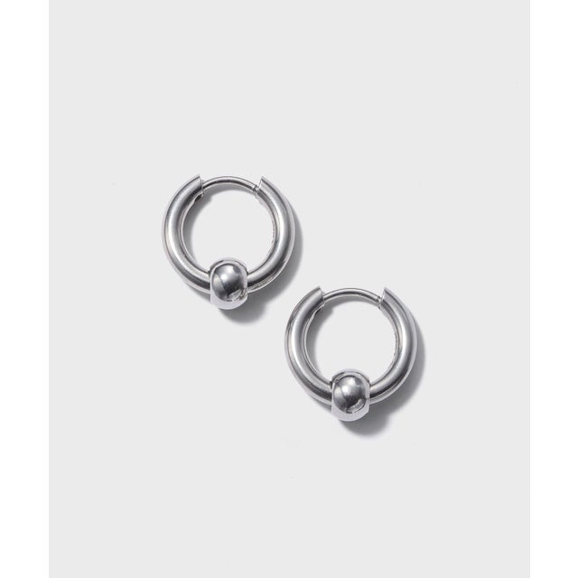 ボールチャームフープピアス/サージカルステンレス（金属アレルギー対応） （シルバー）