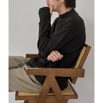 メゾンクラブ MAISON CLUB Smooth Comfort Mock Neck Tee with Thumbhole WILL （ブラック）｜詳細画像