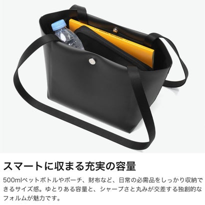 ジアートオブキャリング THE ART OF CARRYING トートバッグ レディース メンズ ミニ 小さめ ブランド 防水 肩掛け 手持ち トート バッグ TPU ペーパーバッグ 軽量 ミニトート おしゃれ PAPER PAD M 226500006 （BLACK）｜詳細画像