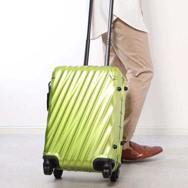 INTERNATIONAL CARRY-ON （BRIGHTLIME）