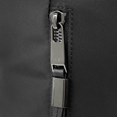 トゥミ TUMI リュックサック ヴォヤジュール IMOGENE BACKPACK 0196708DGM/156558 T522 （ブラック/ガンメタル）｜詳細画像