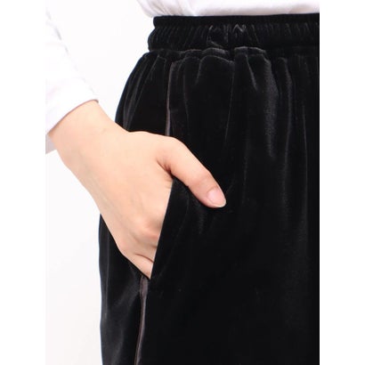 ラインデザインベロアパンツ （ブラック）｜詳細画像