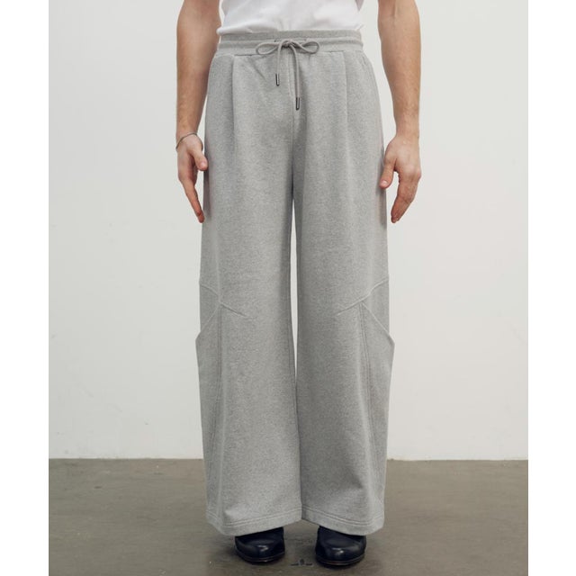 NULLUS/ヌルス/SCULPTURAL CUT WIDE LEG SWEATS/NUAW26TRO007 （グレー）