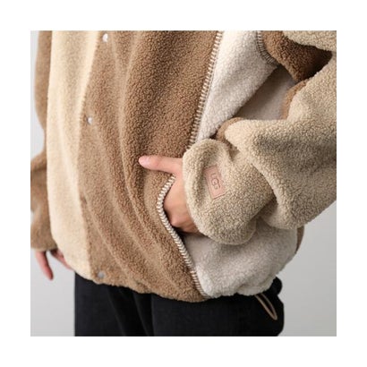 UGG LACHLAN UGGFLUFF JACKET 1171492 （SNMU/ベージュ他）｜詳細画像