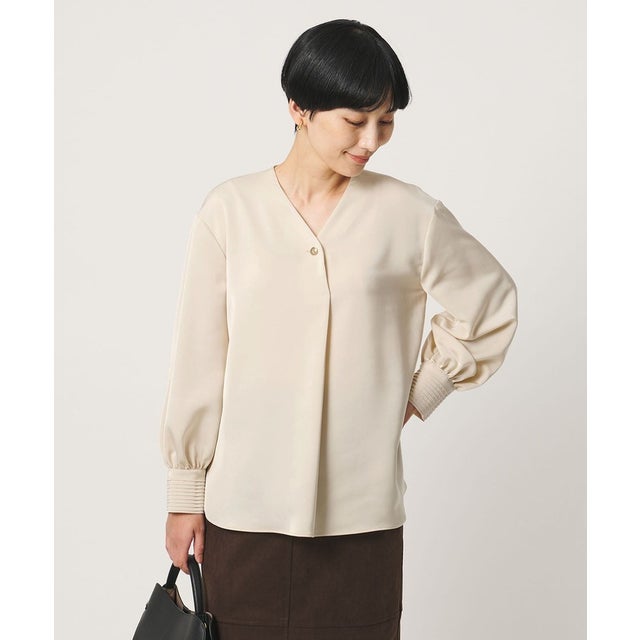 サテン ラウンド Vネック ブラウス （BEIGE）