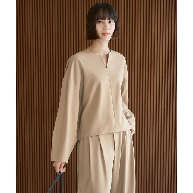 【洗える/シワになりにくい】マイビューティ キーネックブラウス （ベージュ）