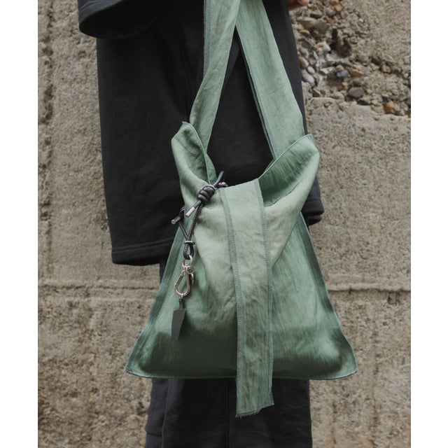 ITTI MARY INSIDE OUT TOTE-M （オリーブ）