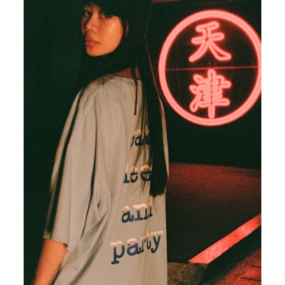 アーバンリサーチ URBAN RESEARCH thur. esp logo SHORT-SLEEVE T-SHIRTS （パープル）｜詳細画像