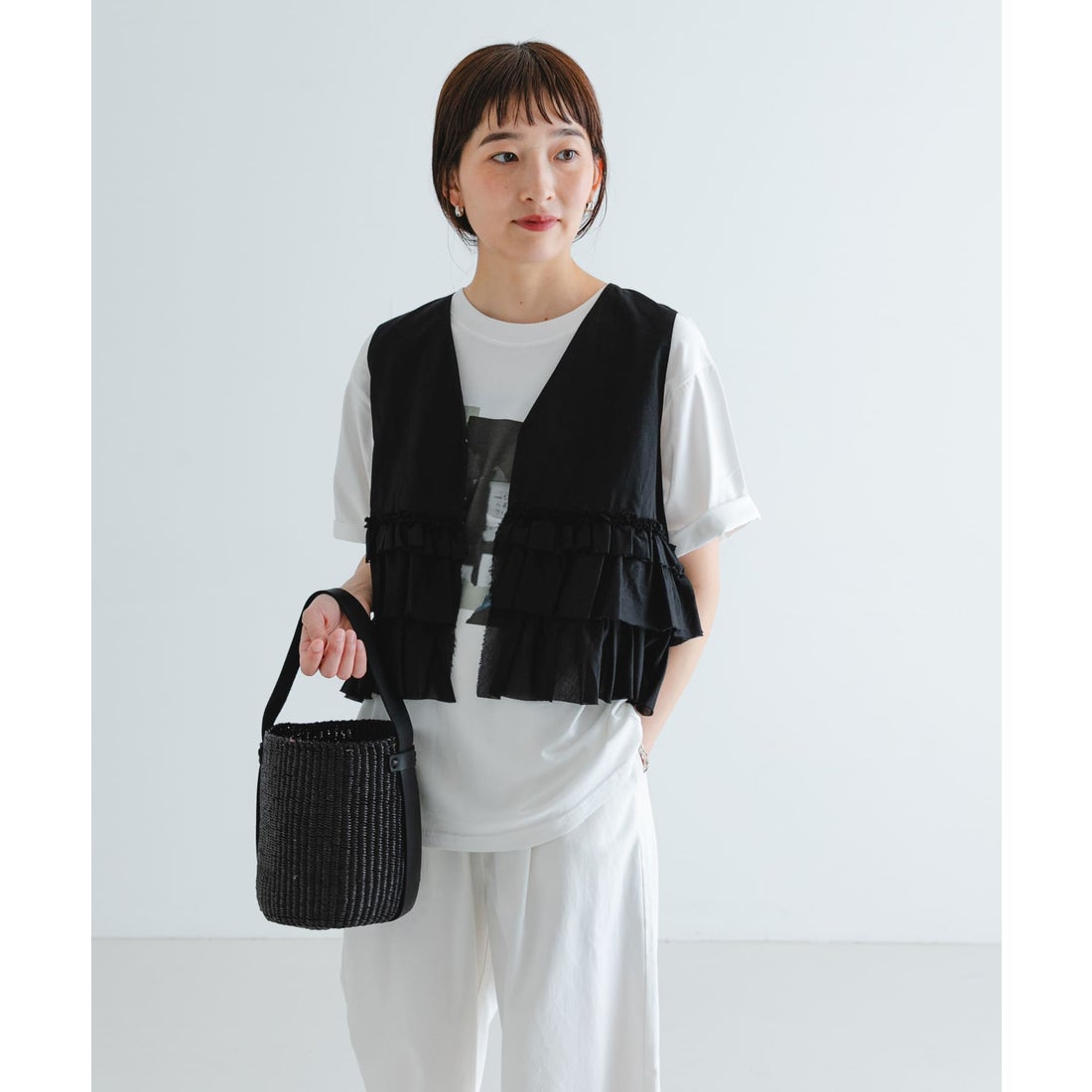 アーバンリサーチ URBAN RESEARCH ノースリーブフリルブラウス （BLACK 