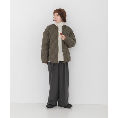 アーバンリサーチ URBAN RESEARCH 『Sサイズ/WEB限定』ノーカラーキルティングダウン （カーキ）｜詳細画像