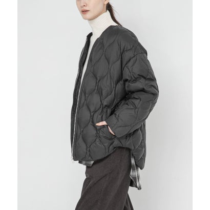 アーバンリサーチ URBAN RESEARCH 『Sサイズ/WEB限定』ノーカラーキルティングダウン （カーキ）｜詳細画像