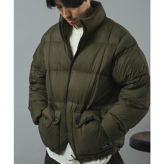 TAION Mt.Hi-Neck Volume Down Jacket （オリーブ）