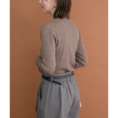 アイテムズ アーバンリサーチ ITEMS URBAN RESEARCH 『洗濯可』フワフワクルーネックリブニット （ブラウン）｜詳細画像