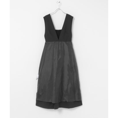 ELENDEEK V NECK FORM ONE-PIECE （ブラック）｜詳細画像