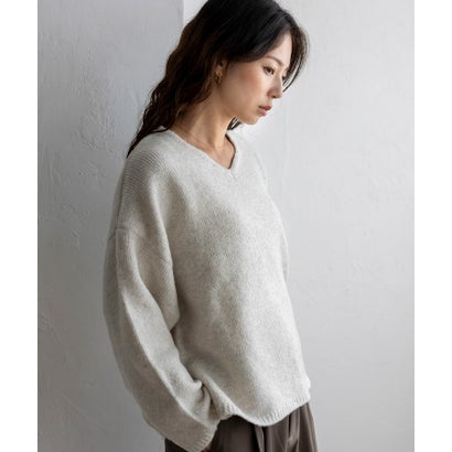 【2点セット】バラクラバ風フードニットマフラー付きVネックニット （CHARCOAL）｜詳細画像