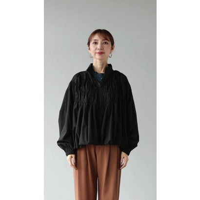 軽くて、ふわ 贅沢ギャザーのモードブルゾン （ブラック）｜詳細画像