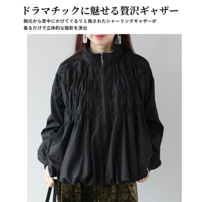 軽くて、ふわ 贅沢ギャザーのモードブルゾン （ブラック）｜詳細画像
