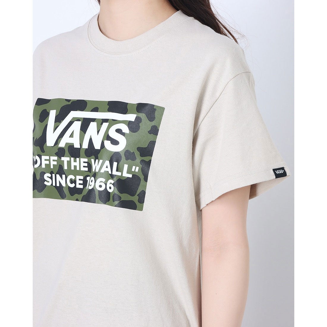 日本限定モデル】 VANS Tシャツ