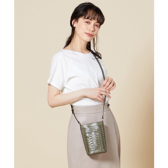 
                    v piece mesh mini shoulder bag （カーキ）